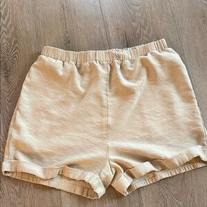 Tuckernuck Beige Elastic-Waist Pull On Shorts